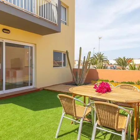 Apartment Garden House With Two Terraces *