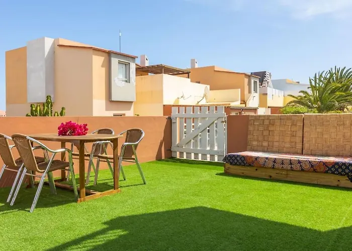 Apartment Garden House With Two Terraces *