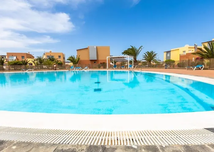 Garden House With Two Terraces